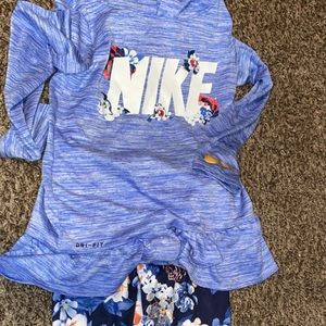 Nike dry fit girls 5/6 matching top legging